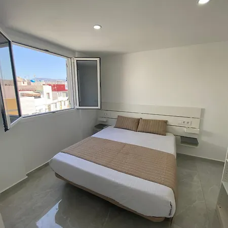 Апартаменты Alaram Holidays House